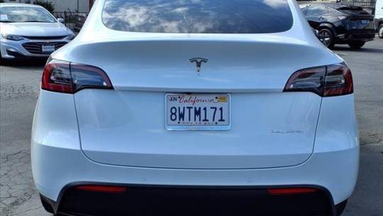 2021 Tesla Model Y 5YJYGDEEXMF196790