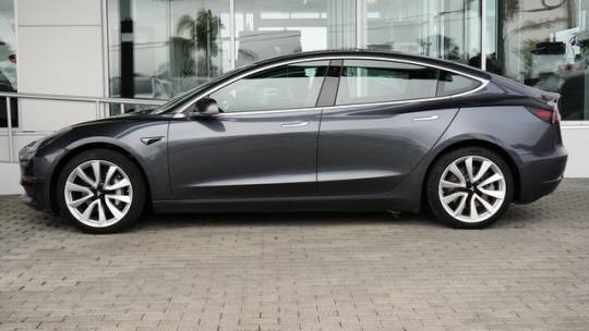 2018 Tesla Model 3 5YJ3E1EB9JF132322