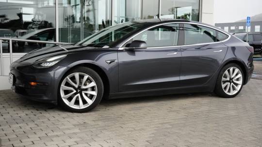 2018 Tesla Model 3 5YJ3E1EB9JF132322