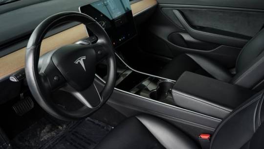2018 Tesla Model 3 5YJ3E1EB9JF132322