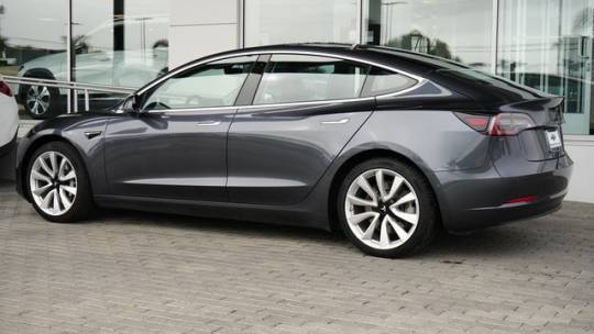 2018 Tesla Model 3 5YJ3E1EB9JF132322