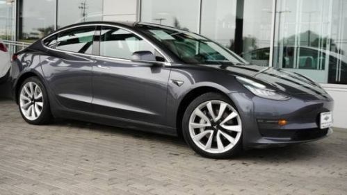 2018 Tesla Model 3 5YJ3E1EB9JF132322