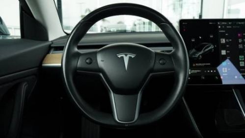 2018 Tesla Model 3 5YJ3E1EB9JF132322