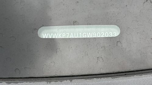 2016 Volkswagen e-Golf WVWKP7AU1GW902033