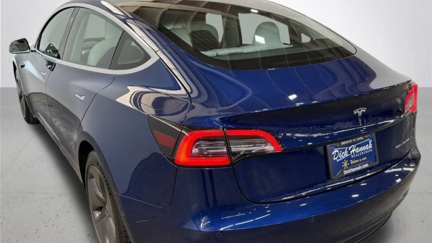 2019 Tesla Model 3 5YJ3E1EB9KF391104