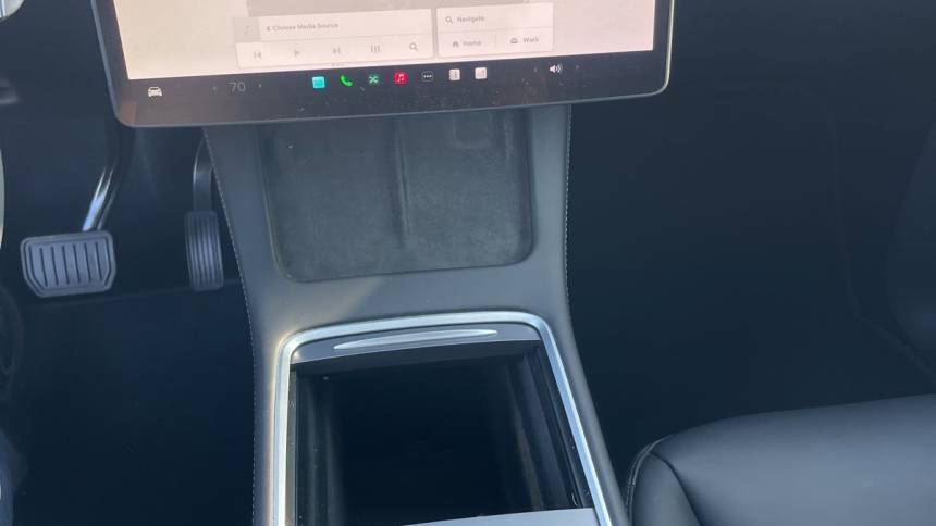2024 Tesla Model Y 7SAYGDEE6RA218291
