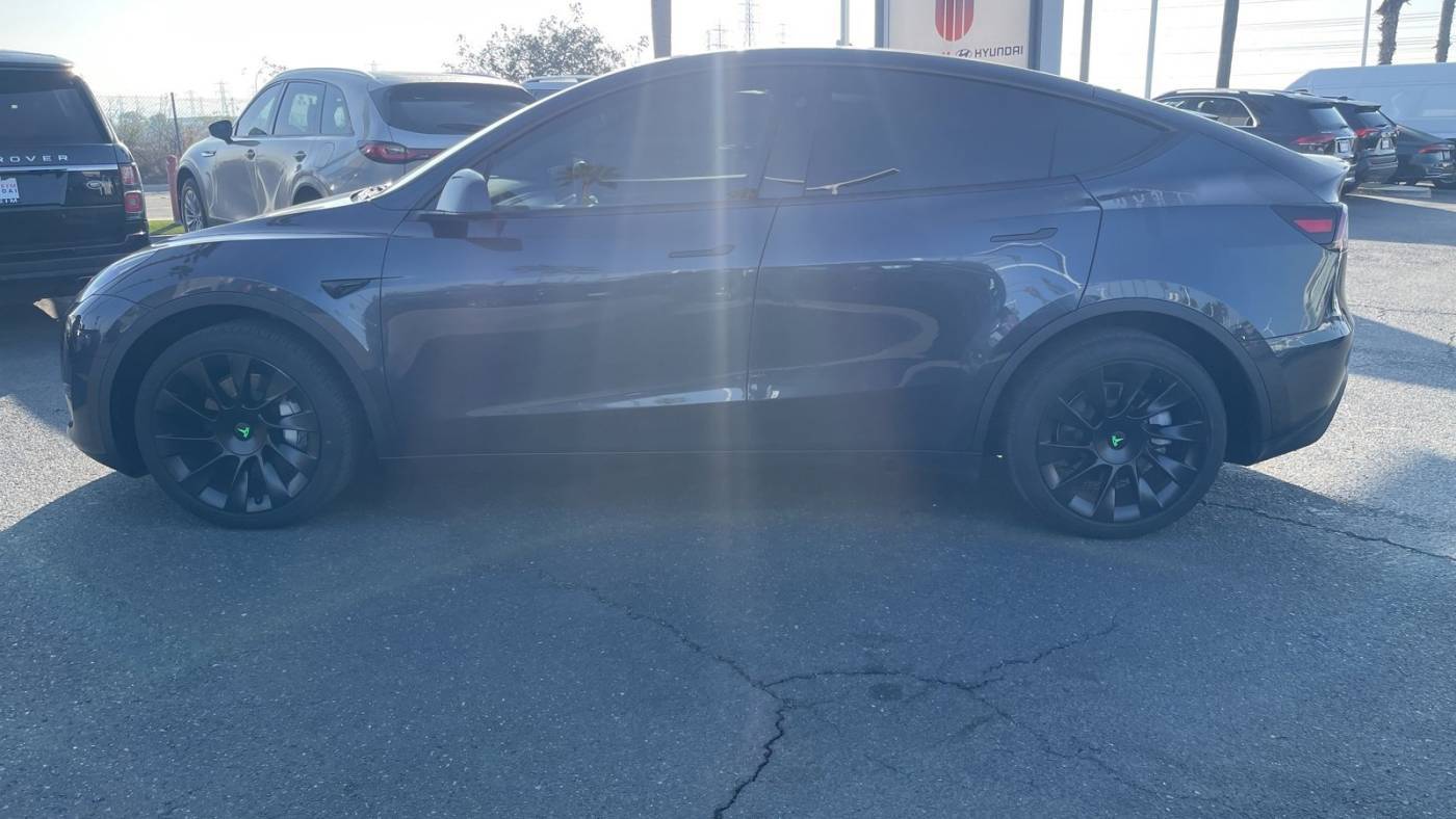2024 Tesla Model Y 7SAYGDEE6RA218291