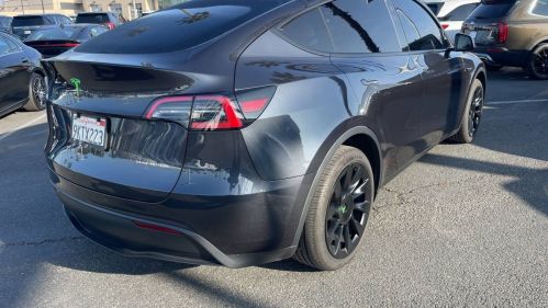 2024 Tesla Model Y 7SAYGDEE6RA218291