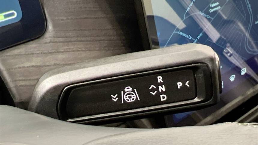 2023 Rivian R1S - Images - 13