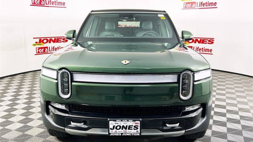 2023 Rivian R1S - Images - 17