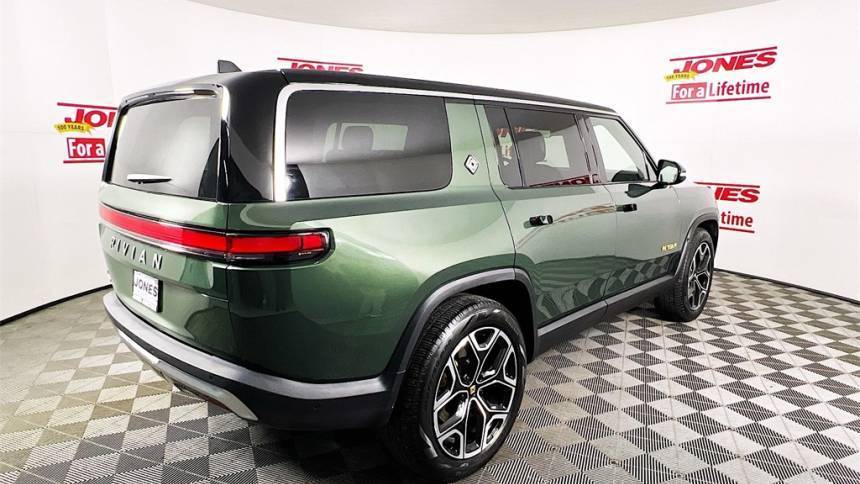 2023 Rivian R1S - Images - 21