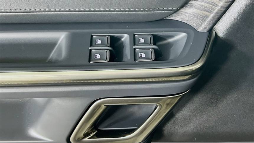 2023 Rivian R1S - Images - 27
