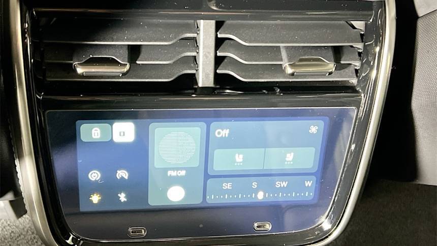 2023 Rivian R1S - Images - 32