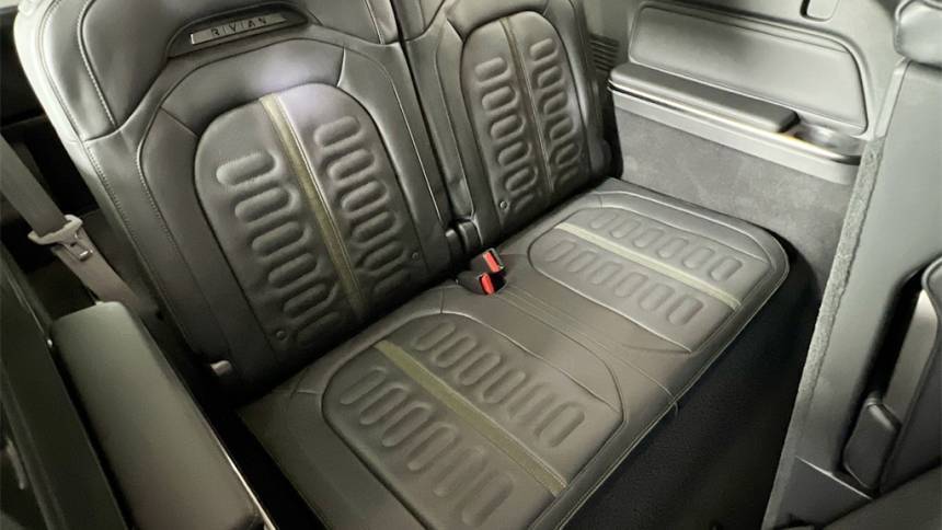 2023 Rivian R1S - Images - 38