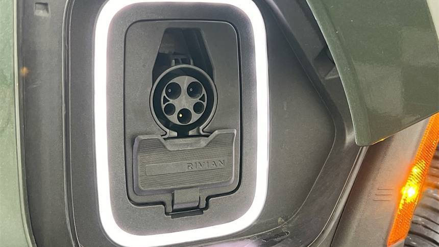 2023 Rivian R1S - Images - 43