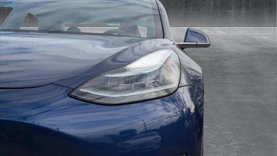 2018 Tesla Model 3 5YJ3E1EA1JF032982