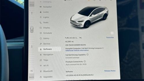 2022 Tesla Model X 7SAXCAE58NF362315