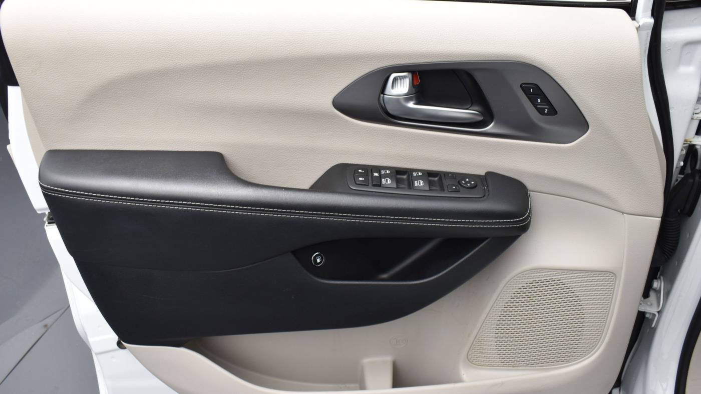 2022 Chrysler Pacifica 2C4RC1L75NR173488