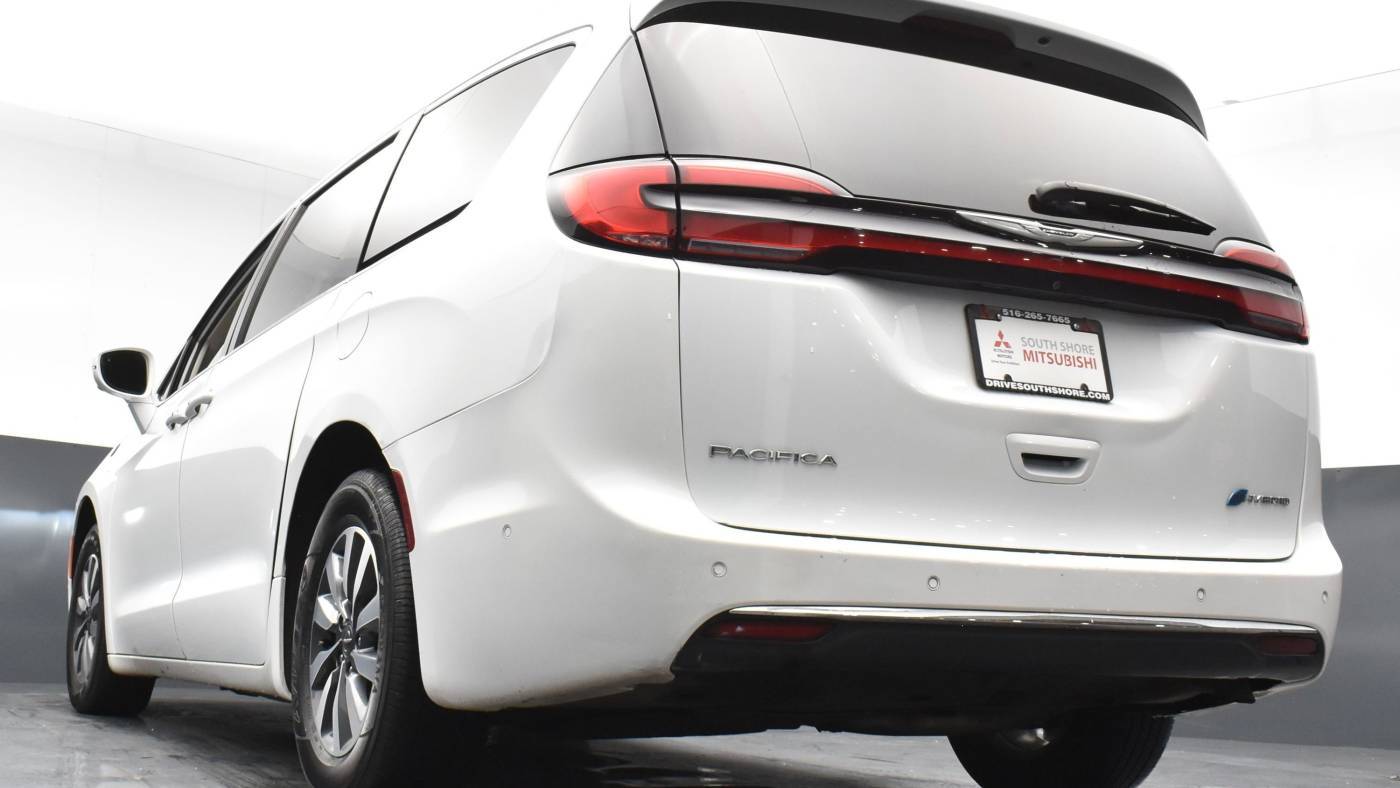 2022 Chrysler Pacifica 2C4RC1L75NR173488