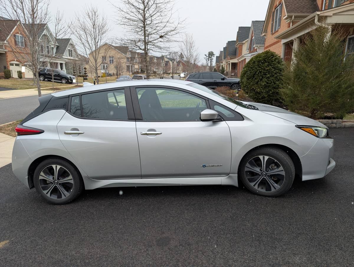 2019 Nissan LEAF - Images - 4
