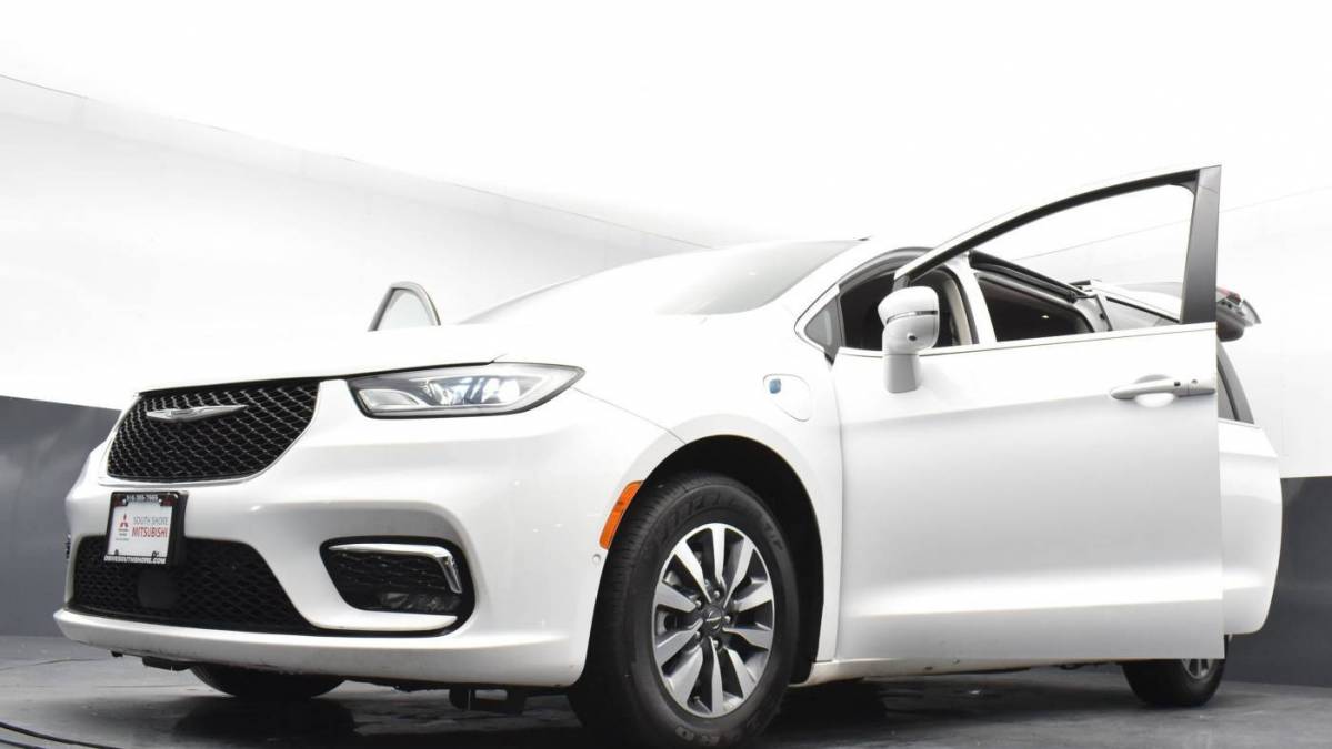 2022 Chrysler Pacifica 2C4RC1L75NR173488