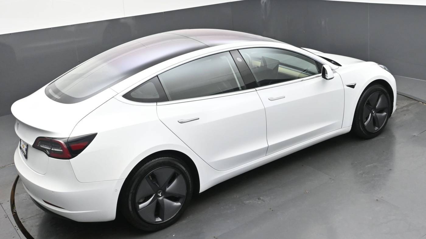 2018 Tesla Model 3 5YJ3E1EA4JF030997