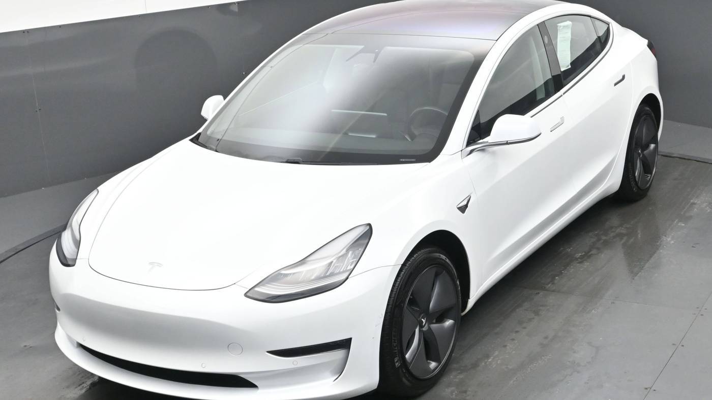 2018 Tesla Model 3 5YJ3E1EA4JF030997