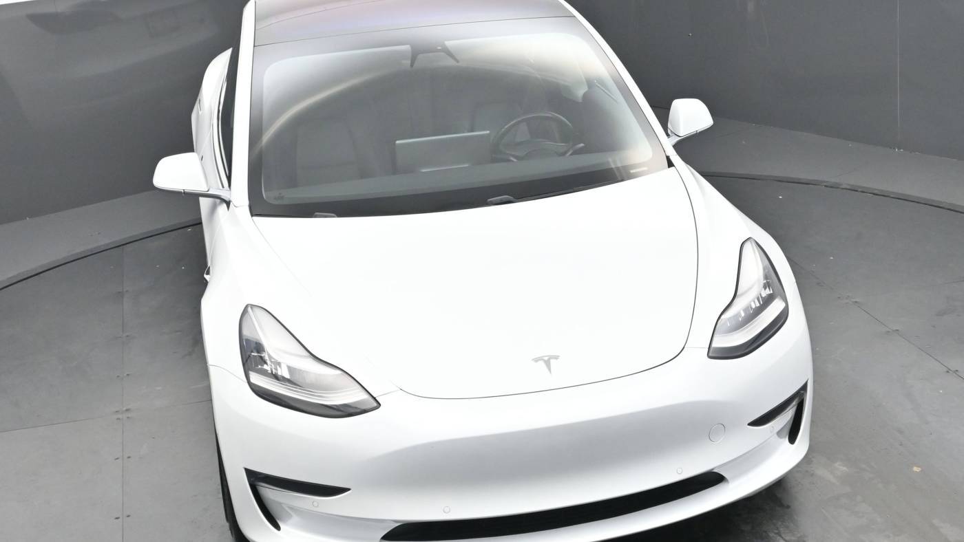 2018 Tesla Model 3 5YJ3E1EA4JF030997