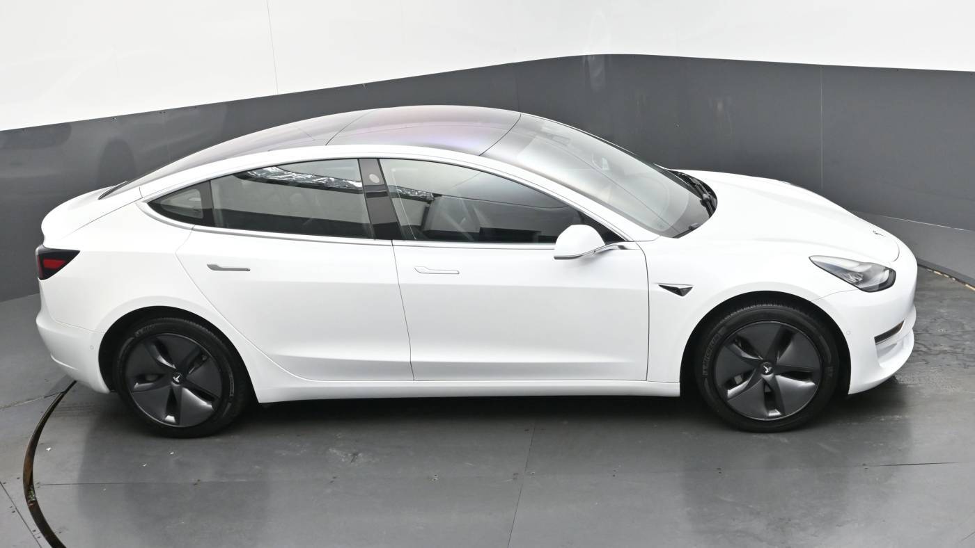 2018 Tesla Model 3 5YJ3E1EA4JF030997