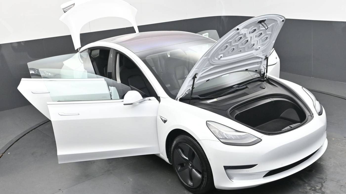 2018 Tesla Model 3 5YJ3E1EA4JF030997