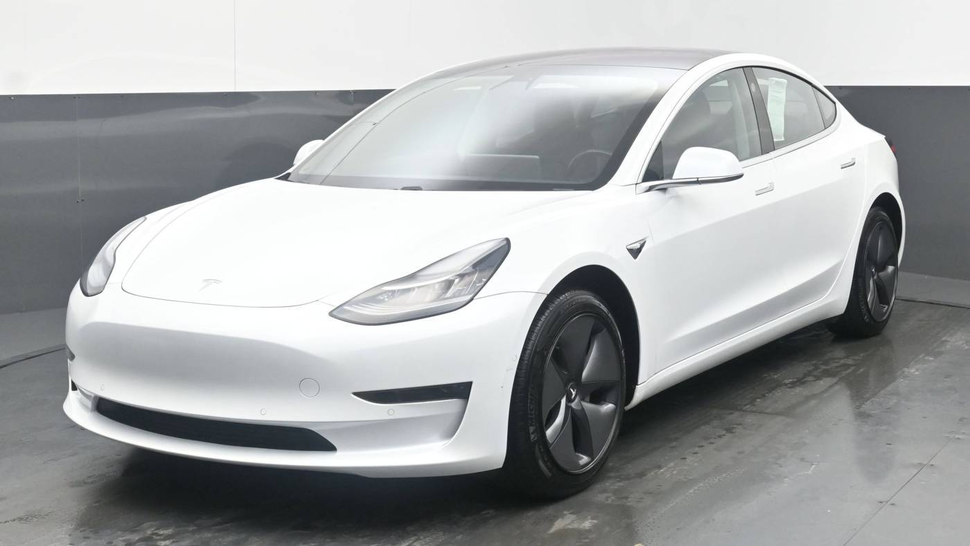 2018 Tesla Model 3 5YJ3E1EA4JF030997