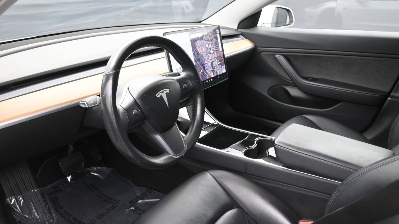 2018 Tesla Model 3 5YJ3E1EA4JF030997