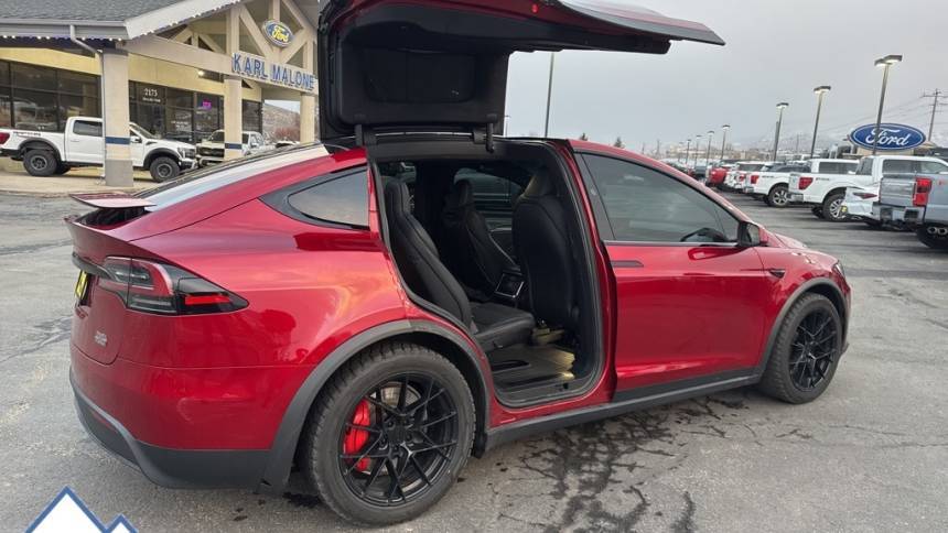 2023 Tesla Model X 7SAXCBE66PF431374