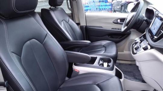 2023 Chrysler Pacifica 2C4RC1L79PR631312