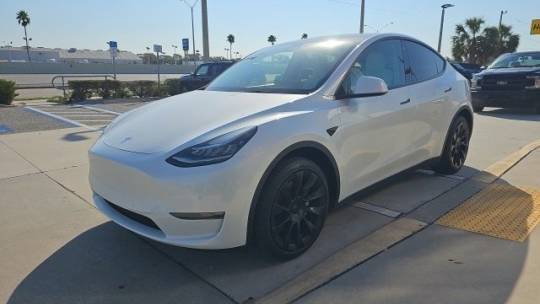 2021 Tesla Model Y 5YJYGDEE0MF303426