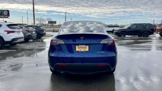 2021 Tesla Model Y 5YJYGDEE7MF247078