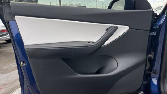 2021 Tesla Model Y 5YJYGDEE7MF247078