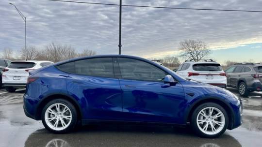 2021 Tesla Model Y 5YJYGDEE7MF247078