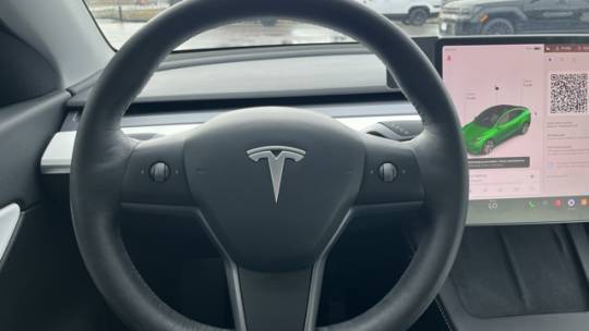 2021 Tesla Model Y 5YJYGDEE7MF247078
