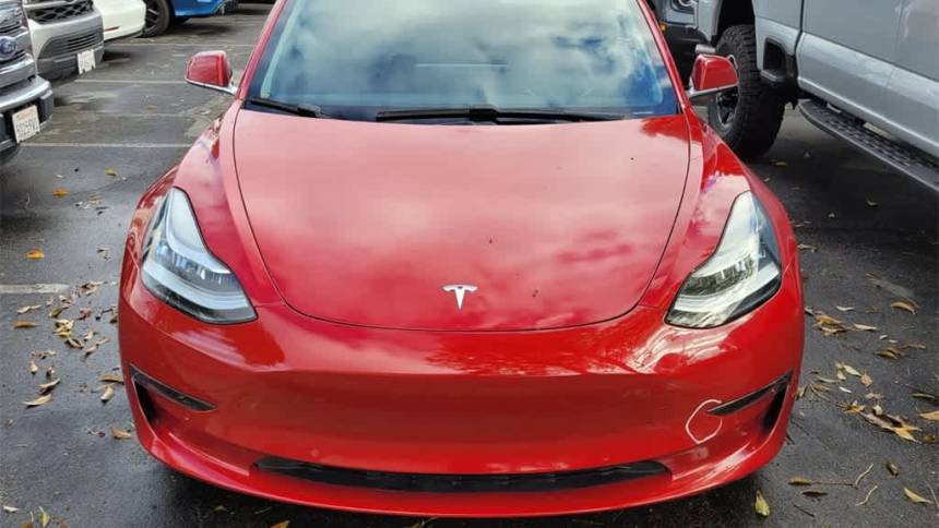 2018 Tesla Model 3 5YJ3E1EA9JF058195