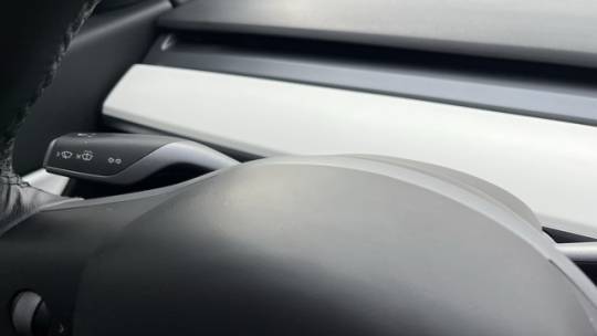 2021 Tesla Model Y 5YJYGDEE7MF247078