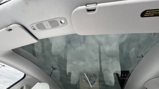 2021 Tesla Model Y 5YJYGDEE7MF247078