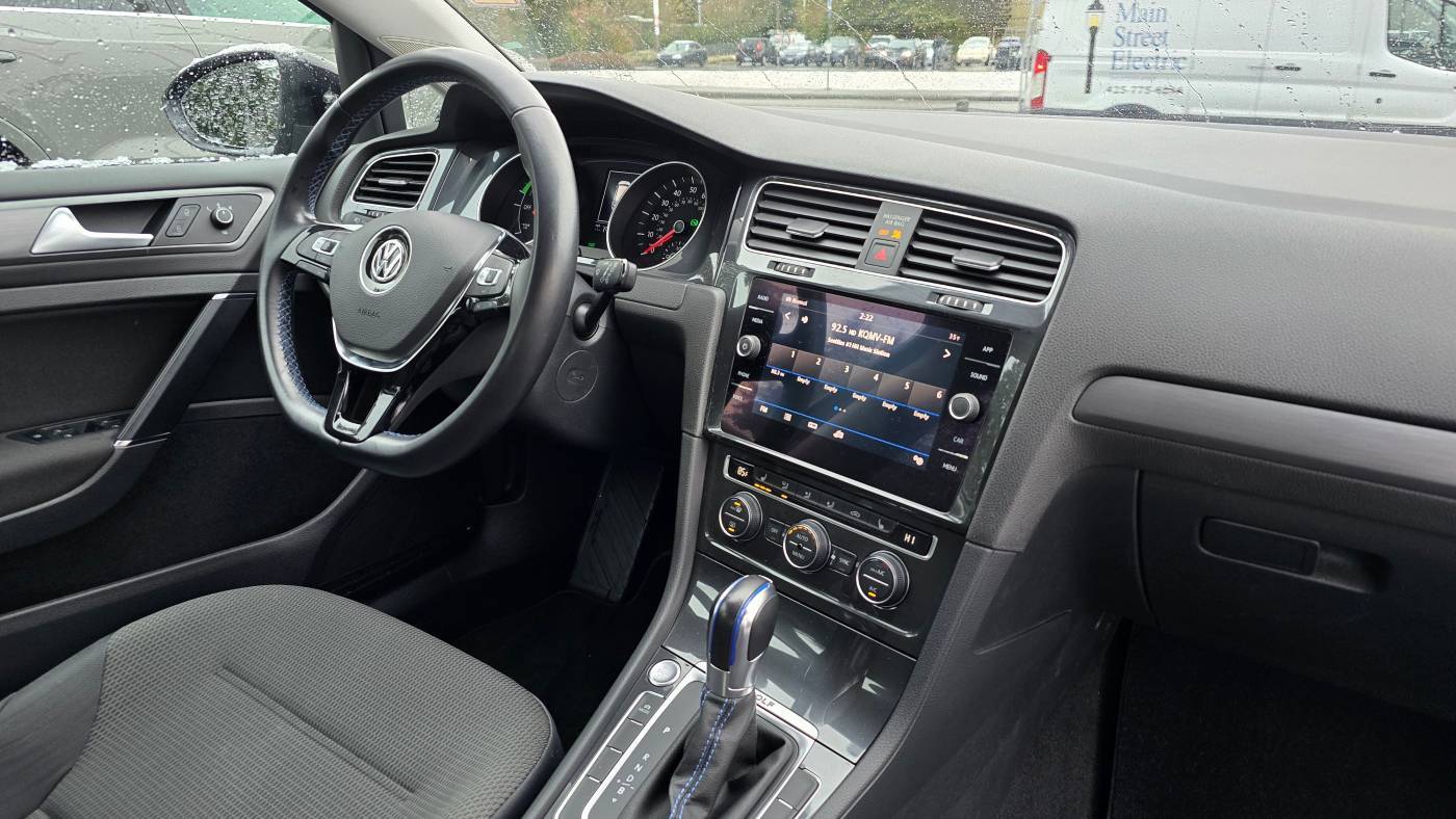 2019 Volkswagen e-Golf WVWKR7AU8KW902274