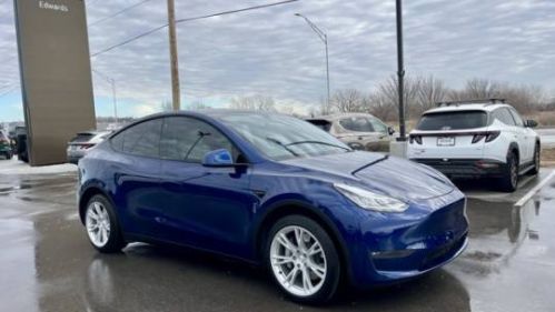2021 Tesla Model Y 5YJYGDEE7MF247078