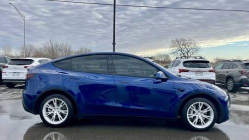 2021 Tesla Model Y 5YJYGDEE7MF247078