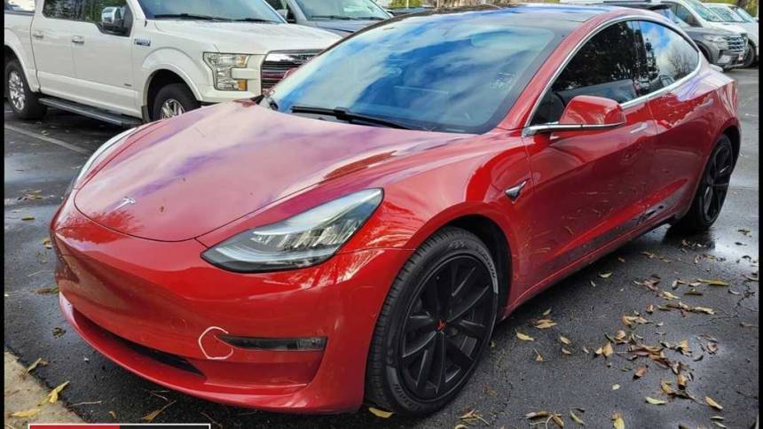 2018 Tesla Model 3 5YJ3E1EA9JF058195