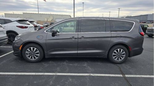 2022 Chrysler Pacifica 2C4RC1L71NR122831