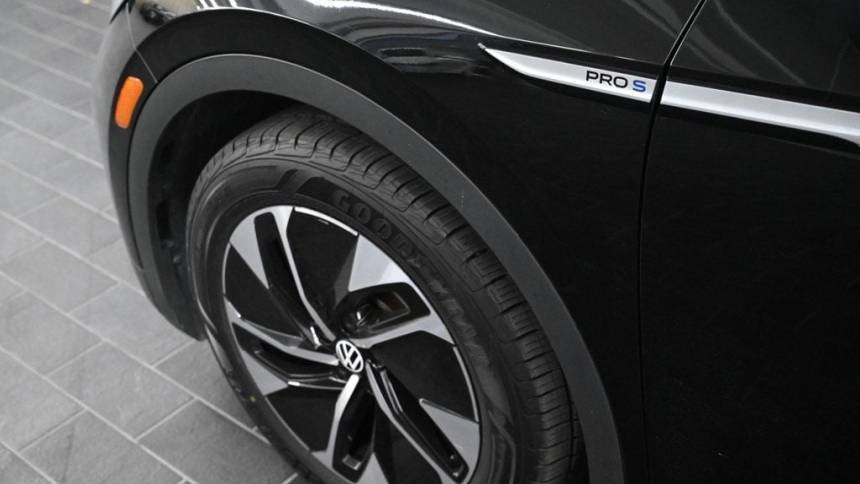 2021 Volkswagen ID.4 WVGTMPE23MP043695