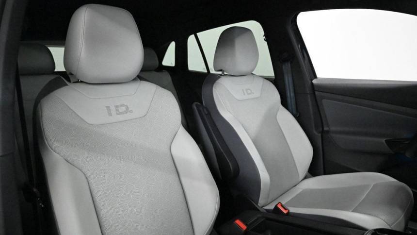 2021 Volkswagen ID.4 WVGTMPE23MP043695