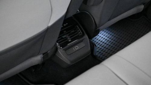 2021 Volkswagen ID.4 WVGTMPE23MP043695